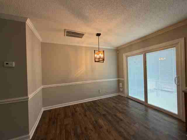 4115 Dudleys Grant Dr Apt B #B - Photo 4 of 12
