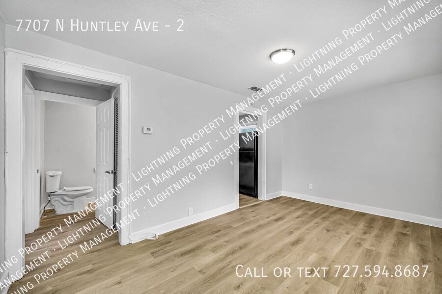 7707 N Huntley Ave #2 - Photo 4 of 21