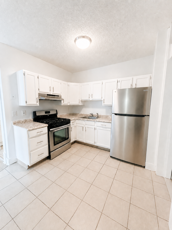 10 Summer St Apt 3a - Photo 4 of 8