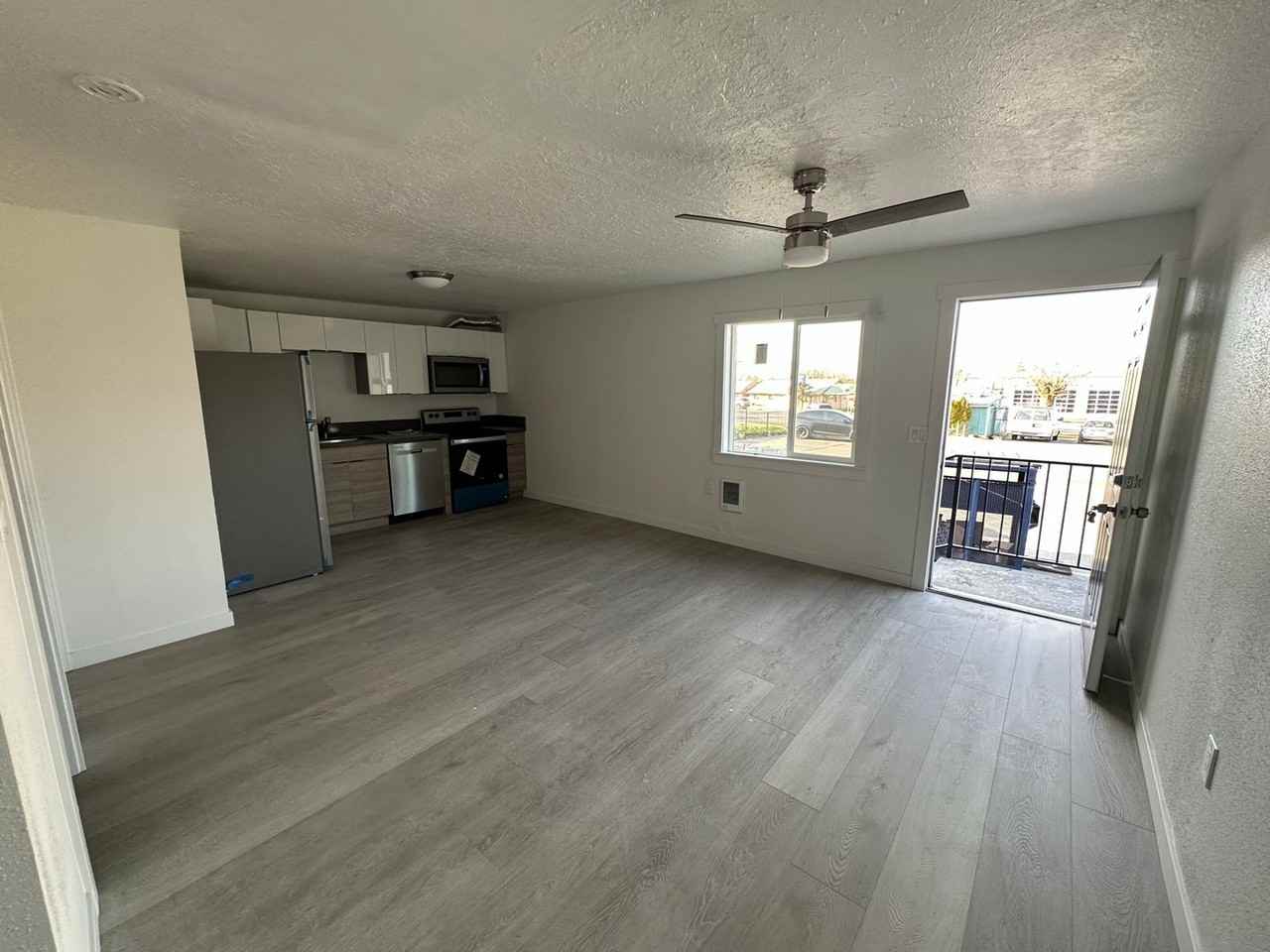 11518 Ne Sandy Blvd #10 - Photo 6 of 11