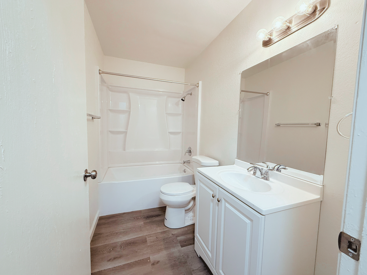 6401 Montecito Blvd #19 - Photo 4 of 34