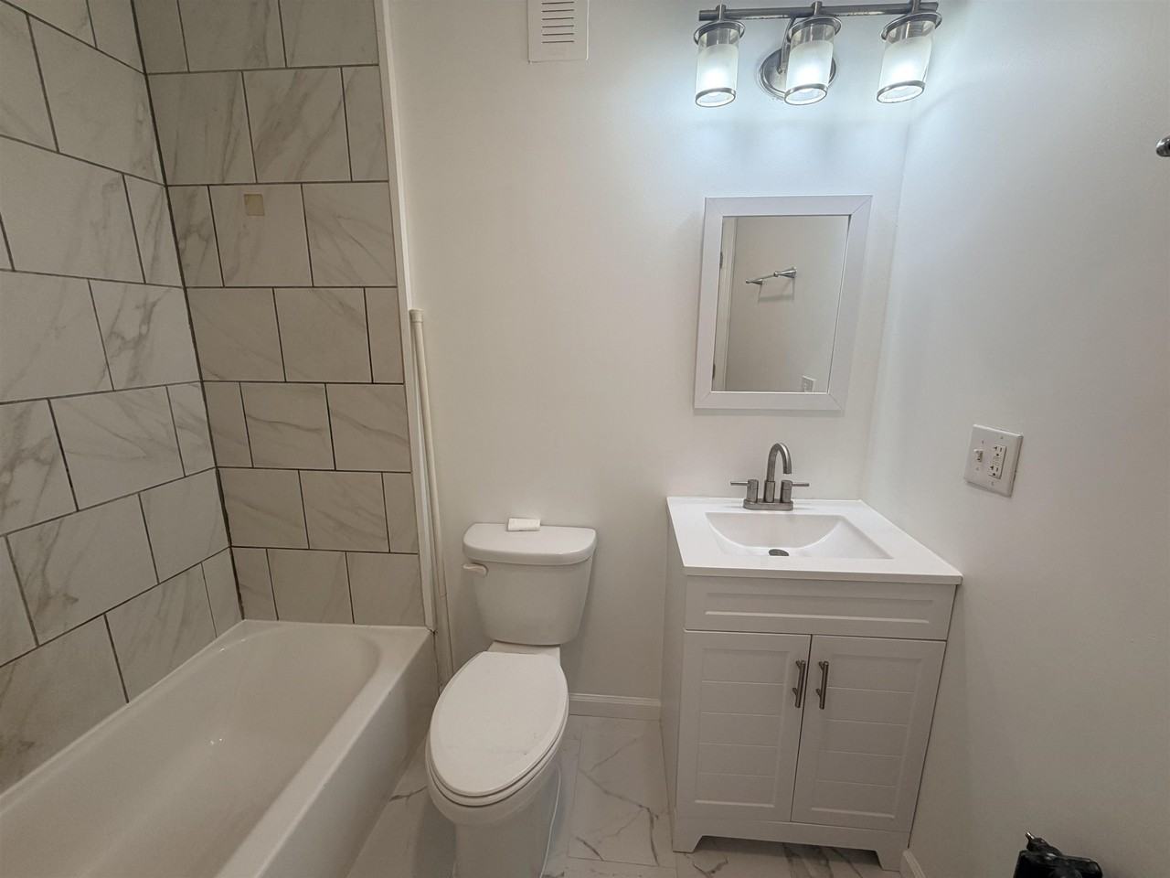 74 W 7th St #2 - Photo 4 of 18