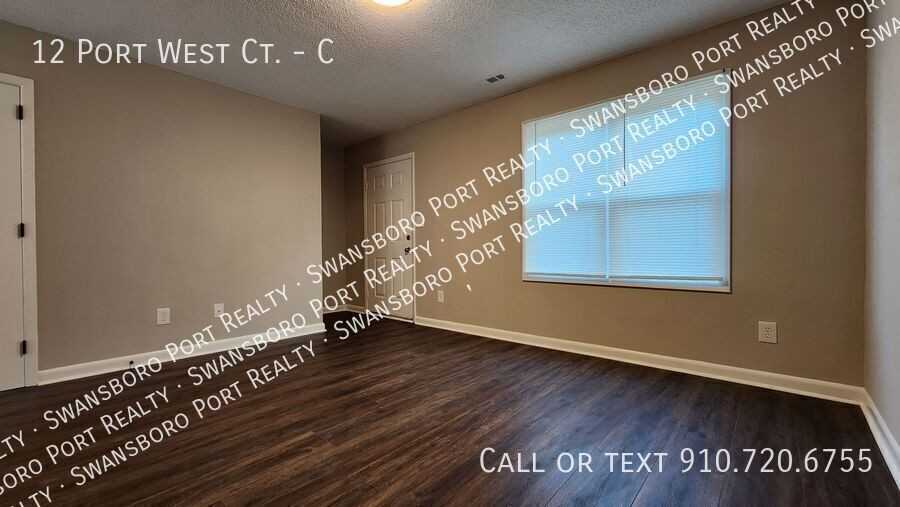 12 Portwest Townhouses #C - Photo 4 of 18