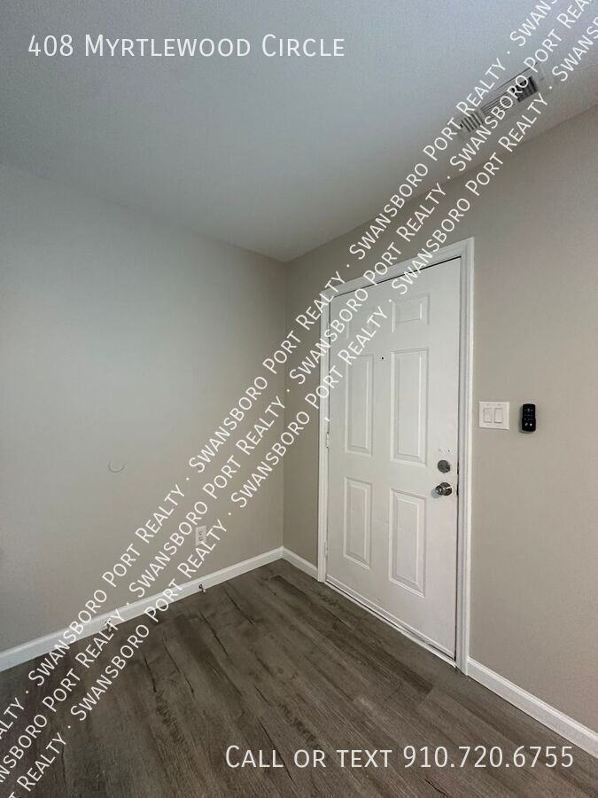 408 Myrtlewood Cir - Photo 3 of 22