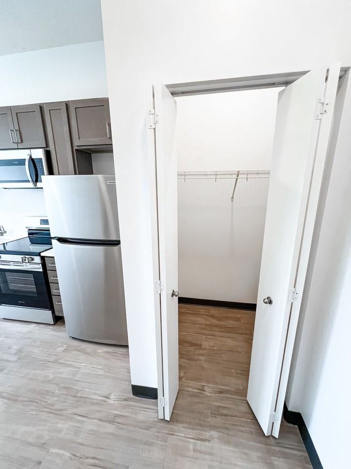314 W 4th St #206 - Photo 3 of 31