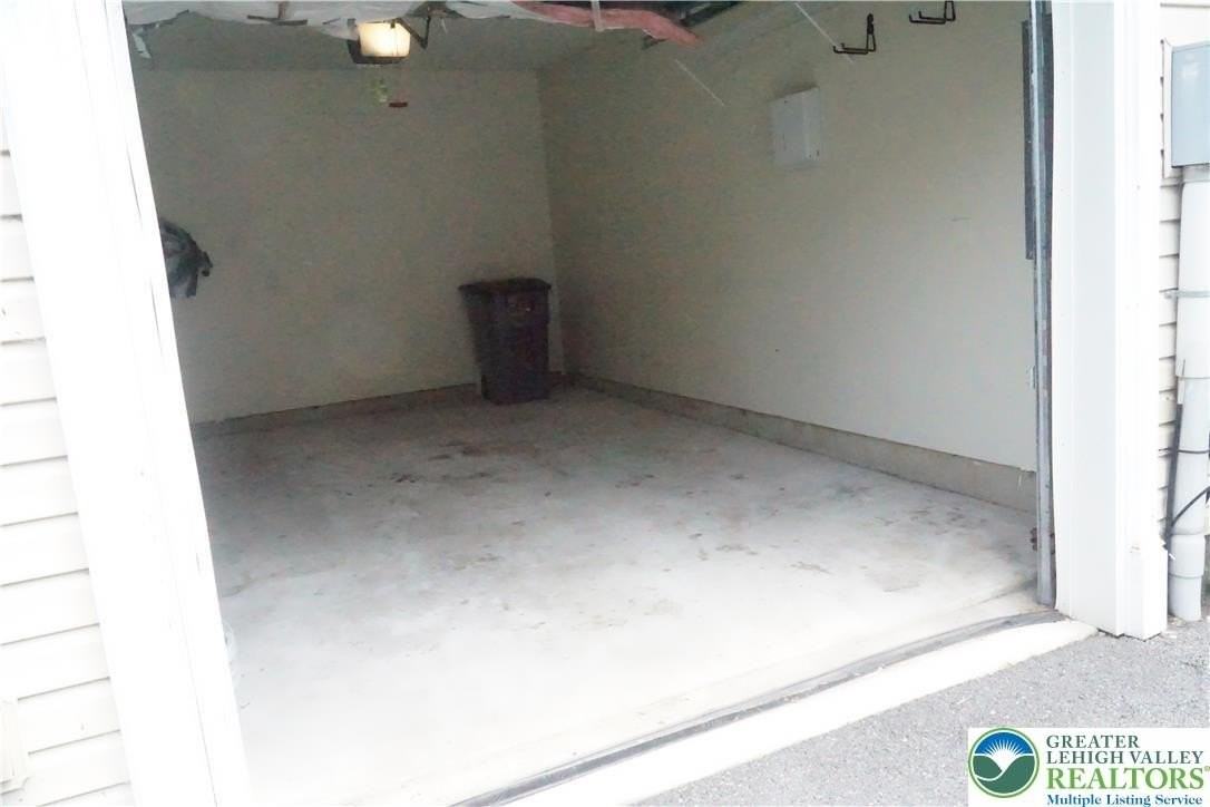 737 Trout Creek Ln - Photo 3 of 45