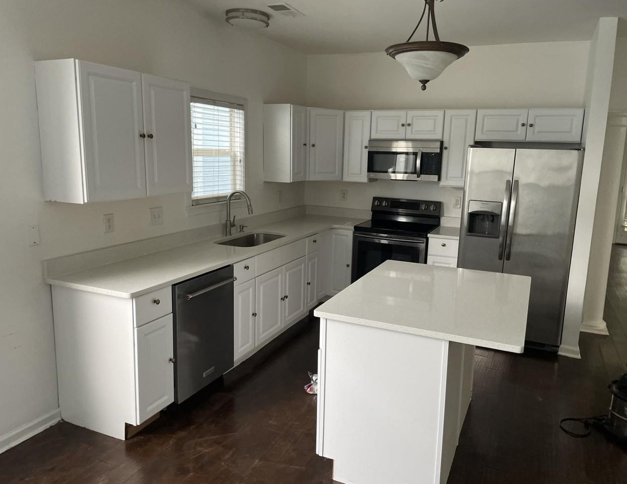 1173 Island Pl E - Photo 2 of 18