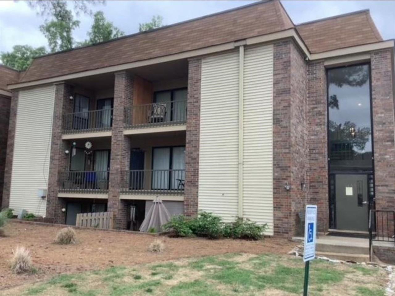 1855 Poplar Woods Cir W #304 - Photo 4 of 15