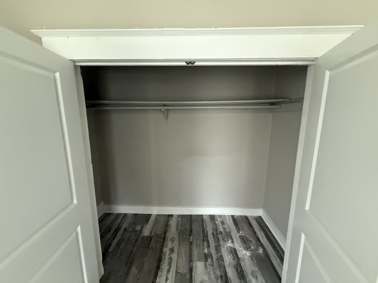 1057 College St #1 - Photo 6 of 26