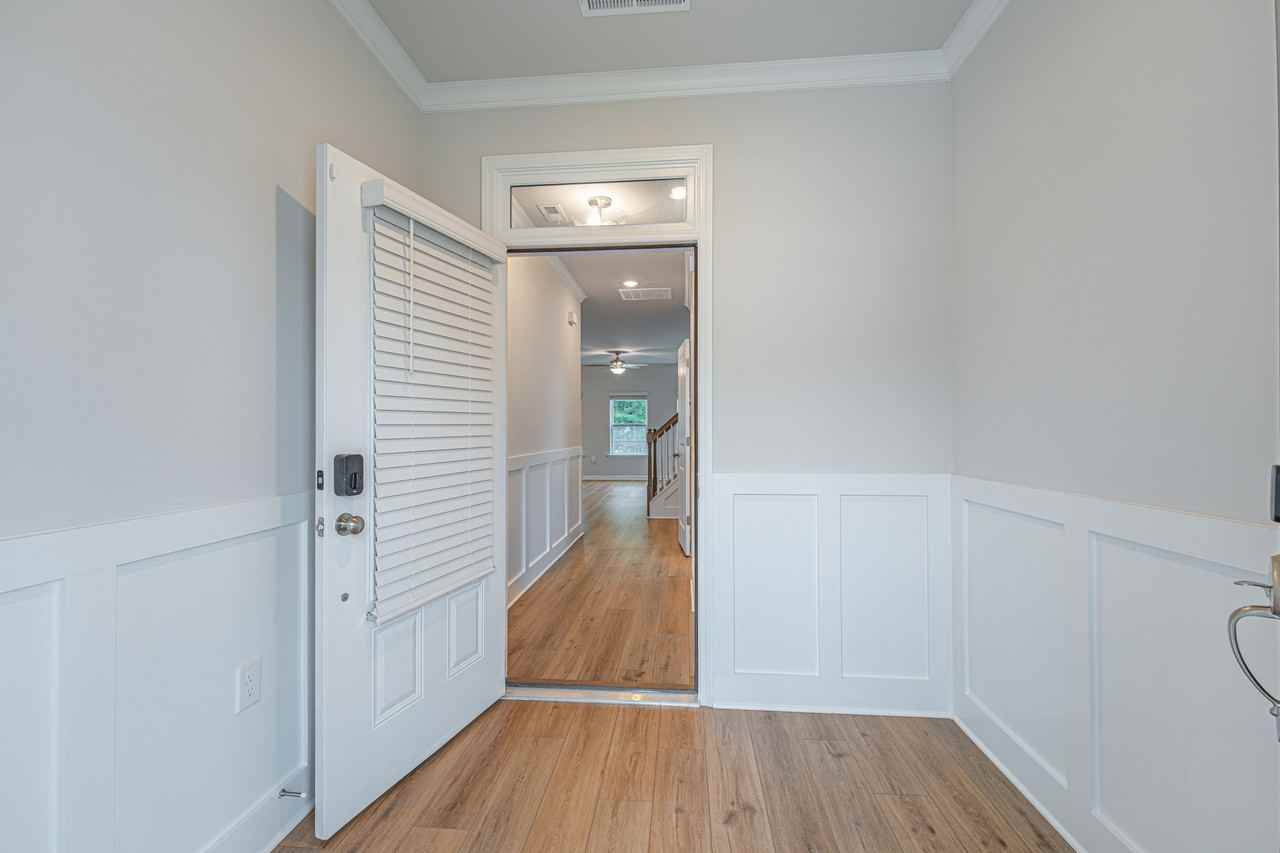 161 Beacon Hill Rd #1 - Photo 4 of 27