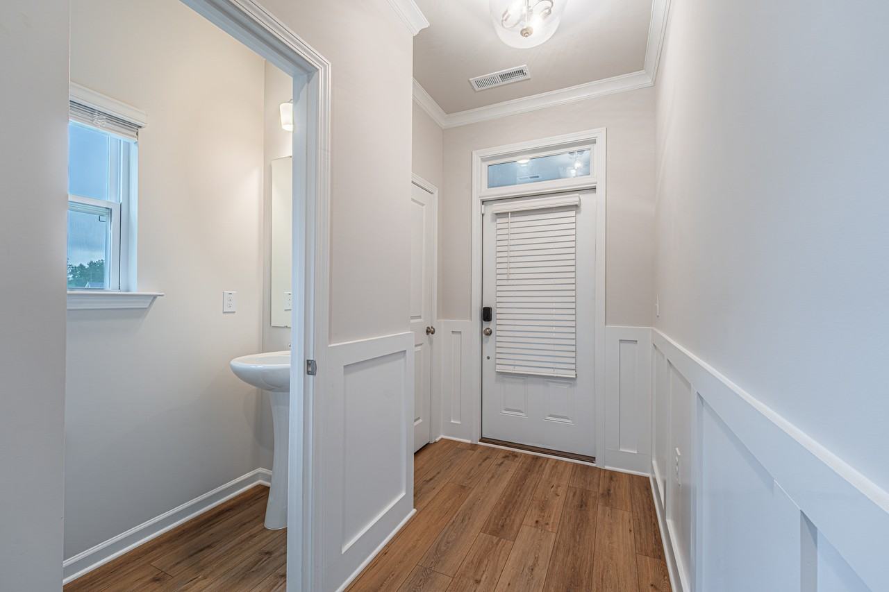 161 Beacon Hill Rd #1 - Photo 6 of 27