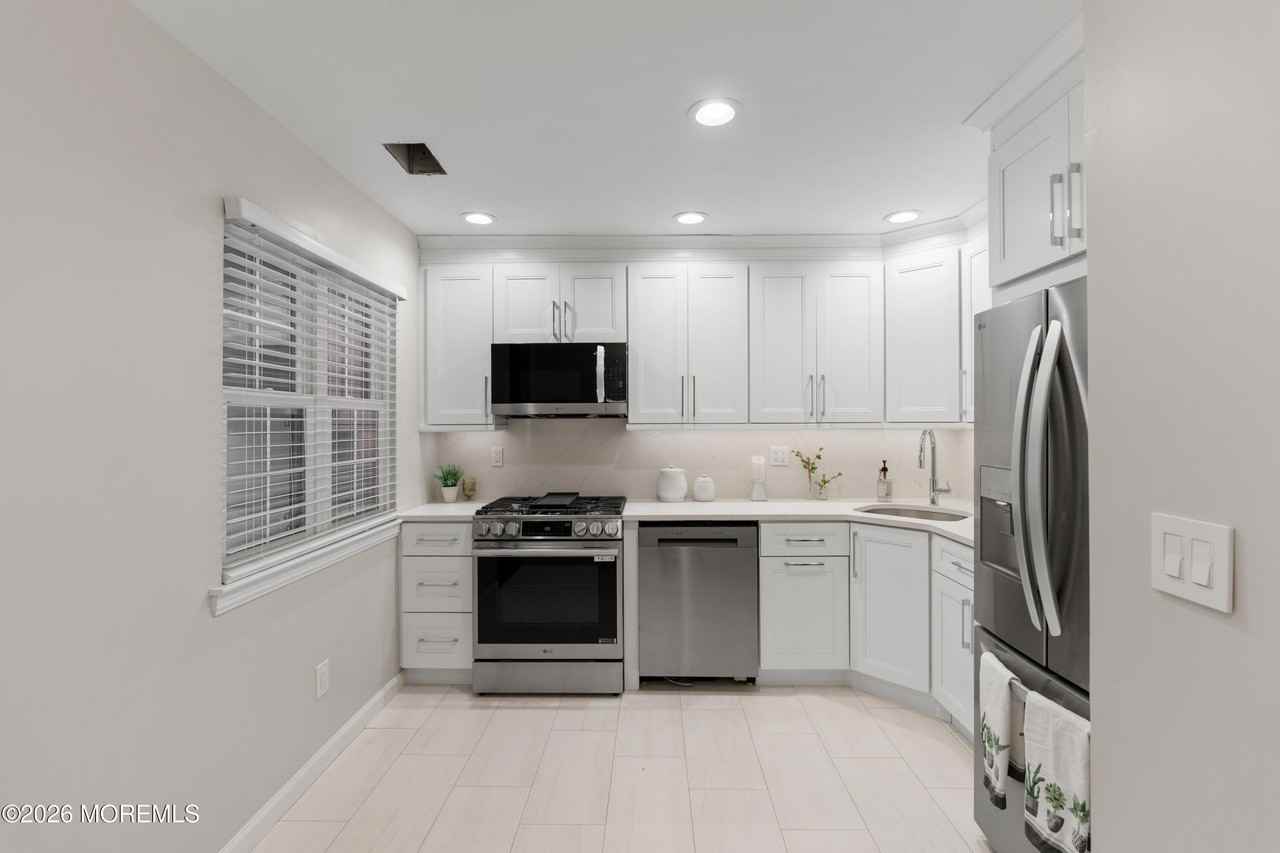 36 Steeplechase Ct - Photo 4 of 24