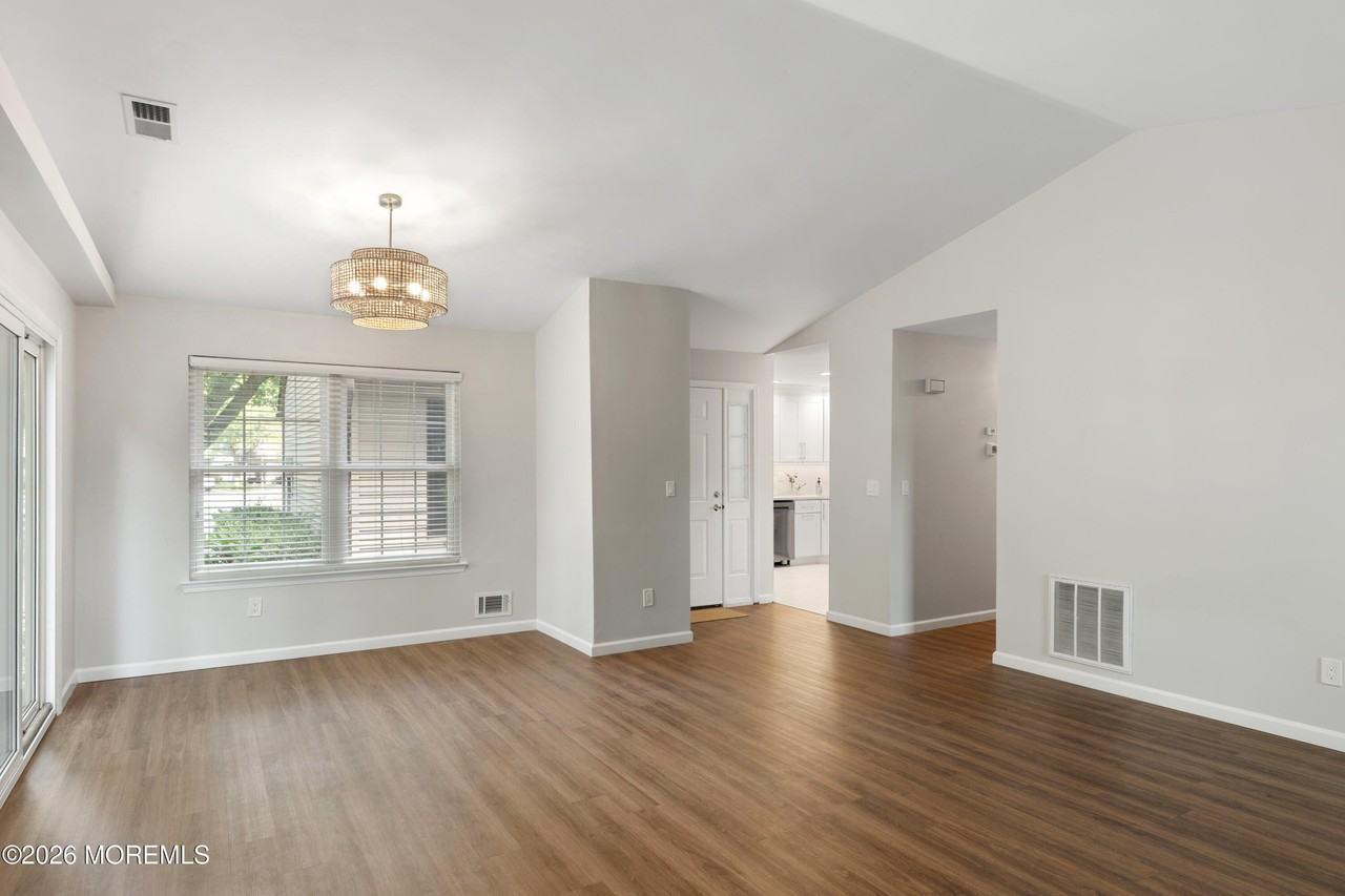 36 Steeplechase Ct - Photo 6 of 24