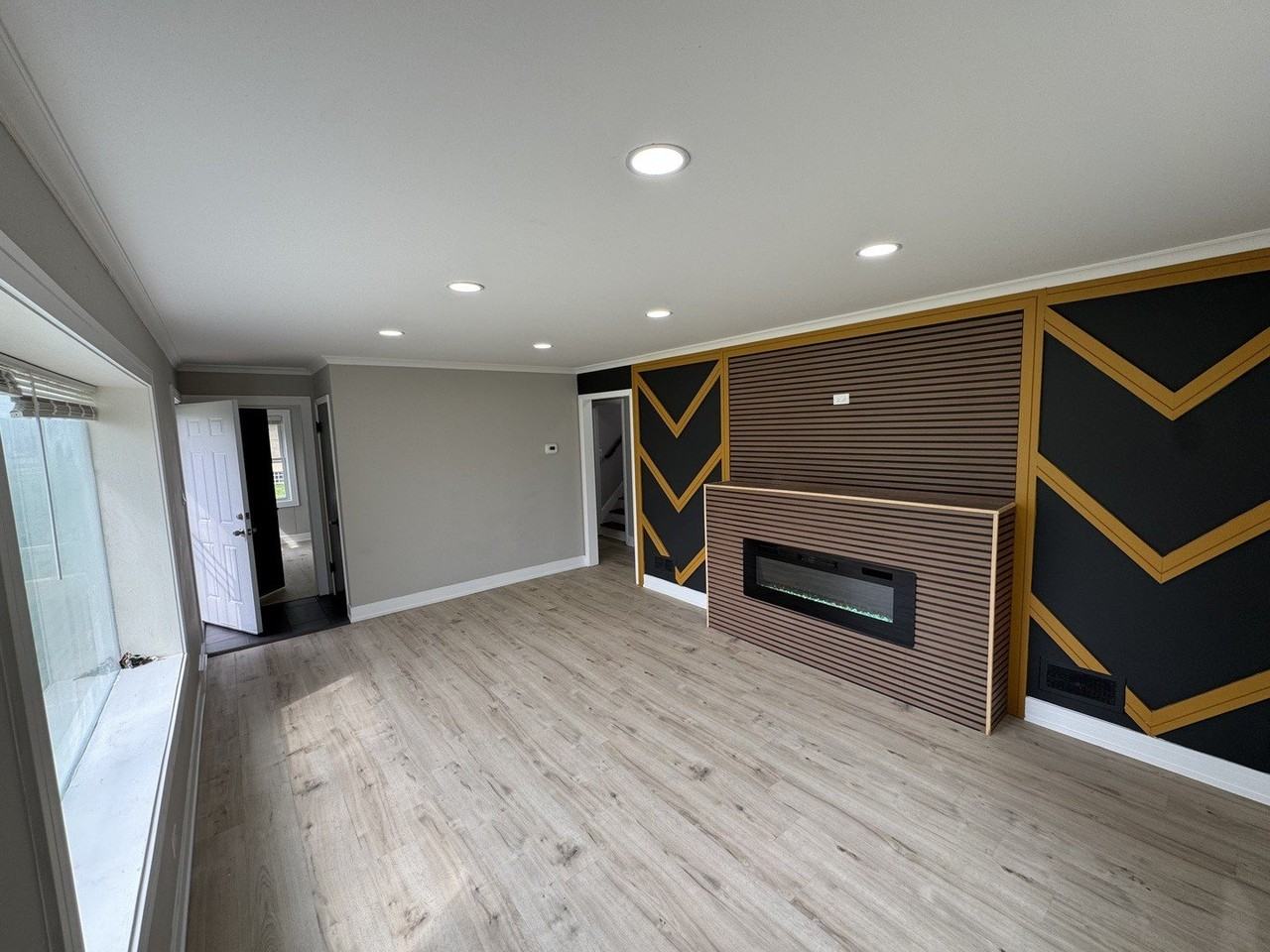 16439 Cottage Grove Ave - Photo 5 of 31