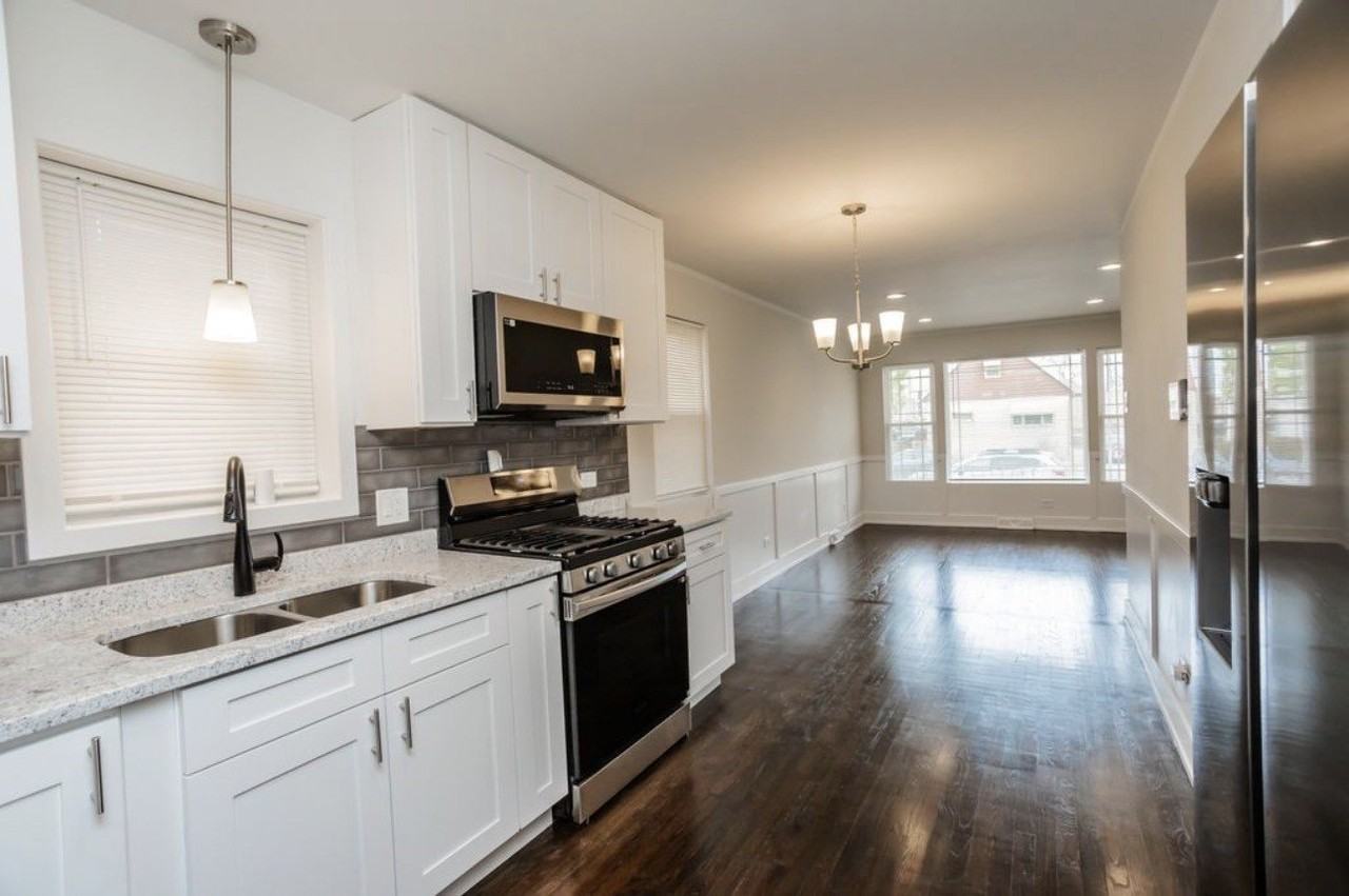 9206 S Harper Ave - Photo 5 of 10
