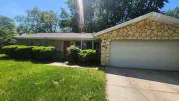 featured image of 808 S Cedarcrest Dr