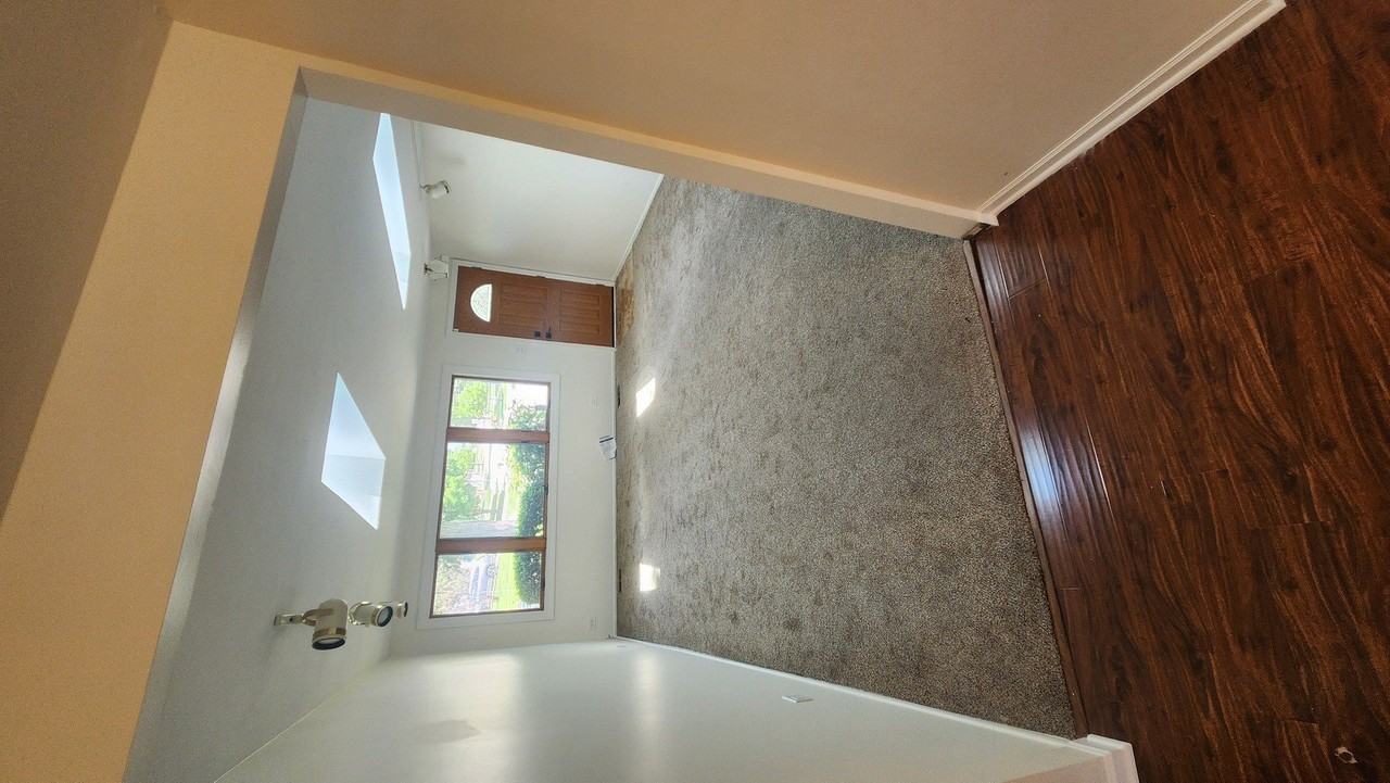 808 S Cedarcrest Dr - Photo 3 of 15