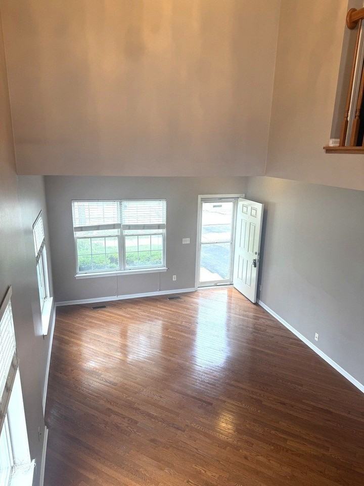 21529 Franklin Cir - Photo 2 of 30
