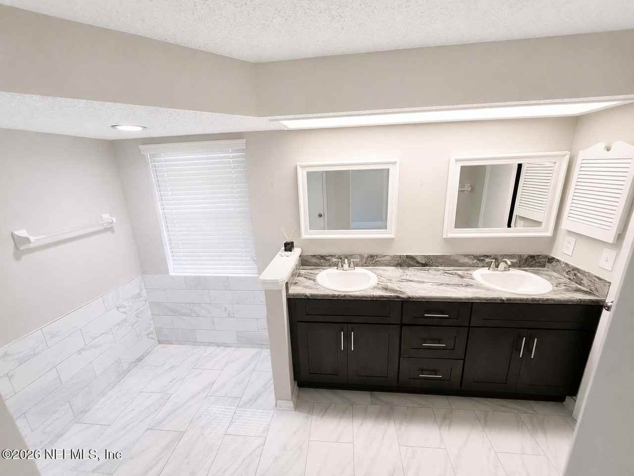 7855 Collins Ridge Blvd - Photo 4 of 7