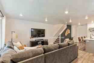 2803 N Airmen Ave - Photo 1 of 1