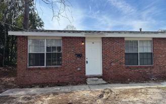 256 Se Lomond Ave - Photo 1 of 1