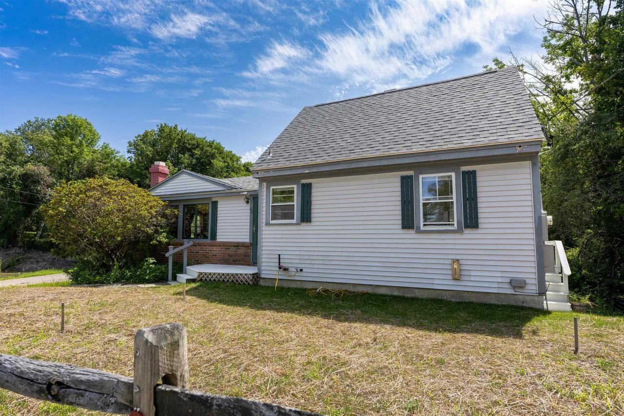 442 Haley Rd - Photo 2 of 14