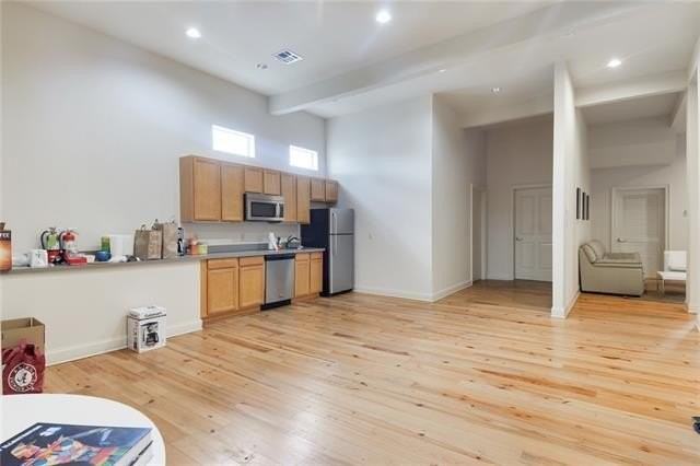 8120 Oak St - Photo 5 of 14