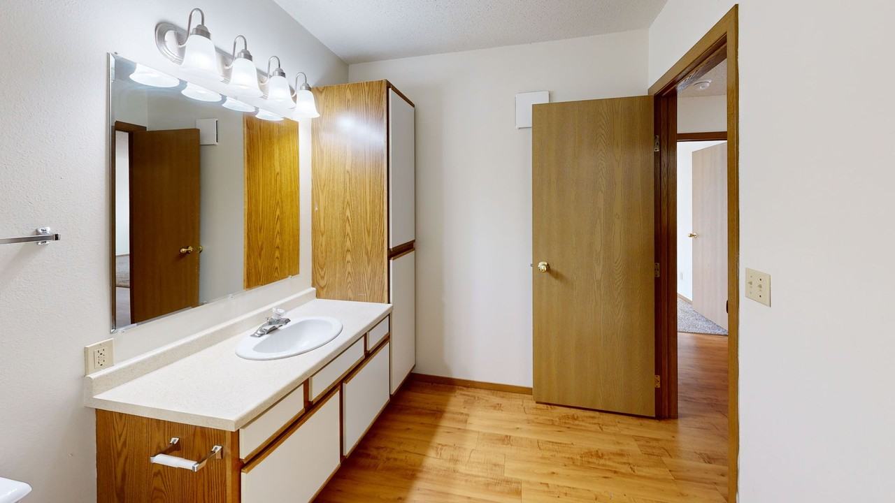 Archway Apartments - Photo 4 of 21