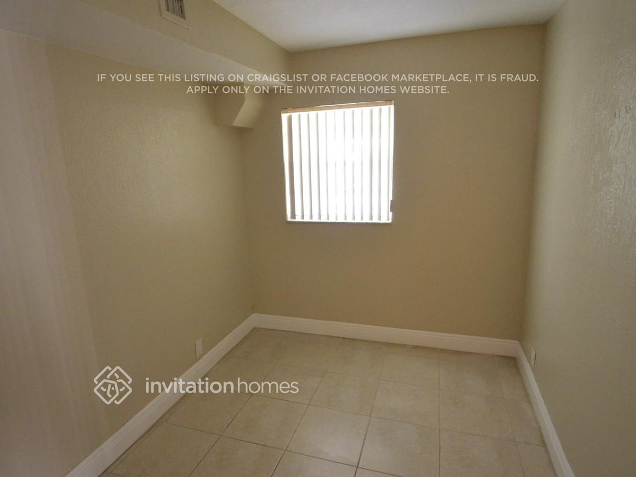 1401 Nw 58th Ave - Photo 5 of 10