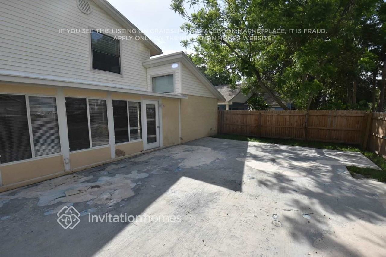 10507 Chadbourne Dr - Photo 4 of 7