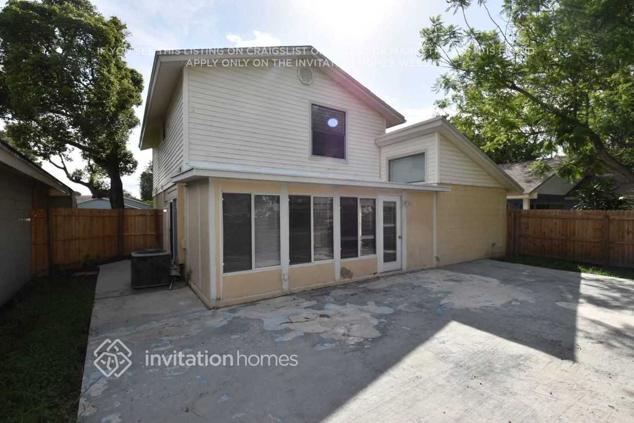 10507 Chadbourne Dr - Photo 5 of 7