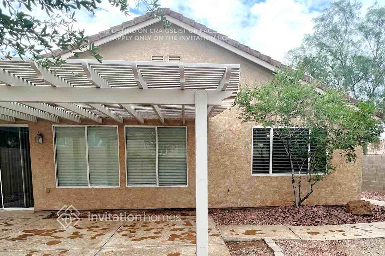 646 Pinetop Lake St - Photo 7 of 8