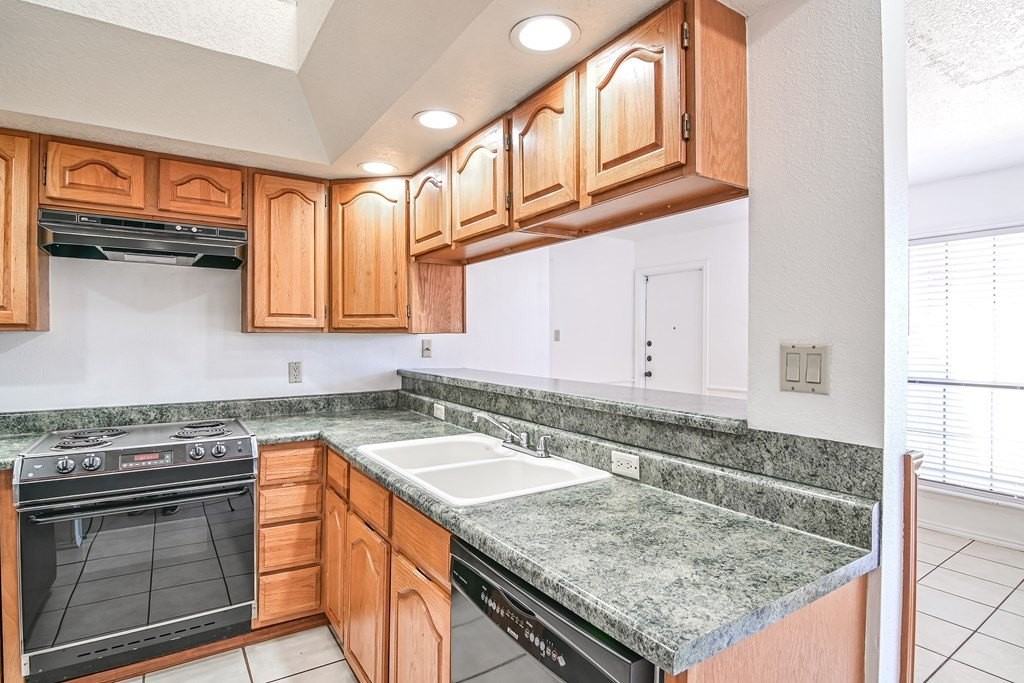 2603 Caldera Dr - Photo 7 of 25