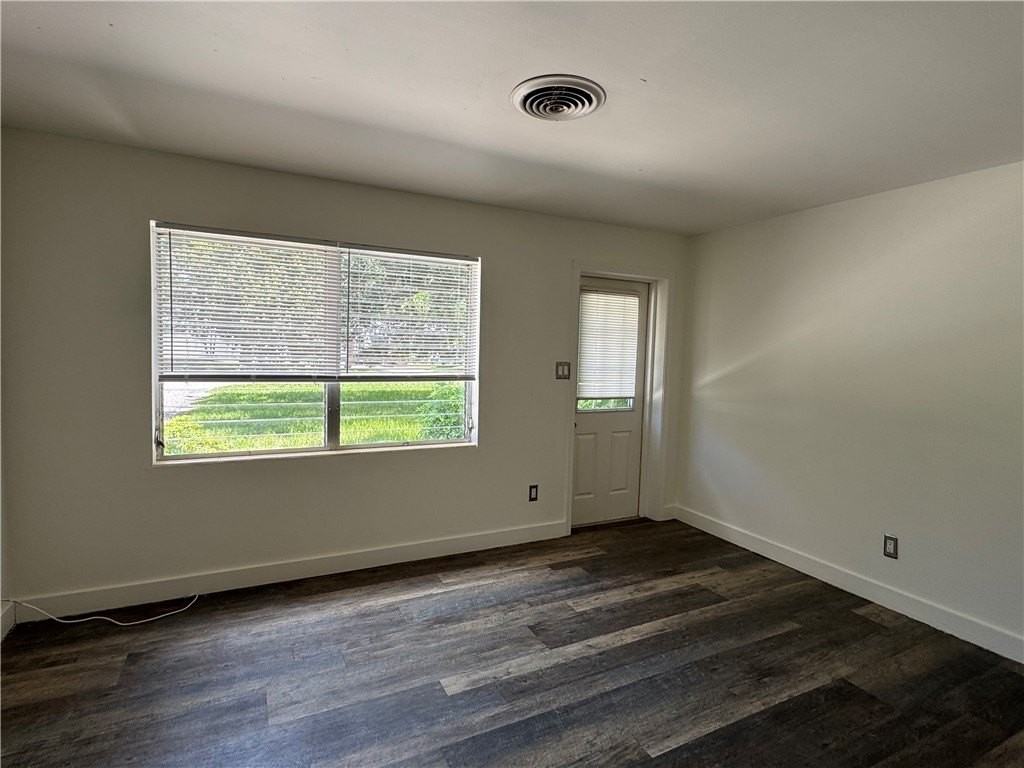 645 40th Ave - Photo 3 of 21