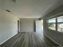 featured image of 661 Hernando St #10