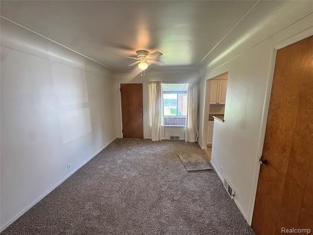 4276 5th St - Photo 4 of 21