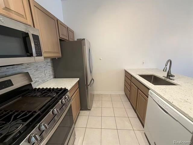2710 S Knightsbridge Cir - Photo 5 of 17