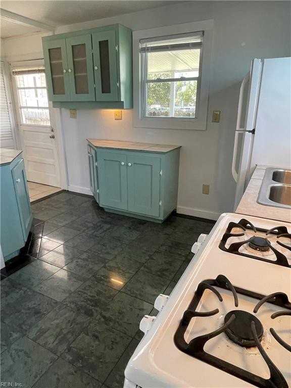 9719 13th View St - Photo 7 of 26