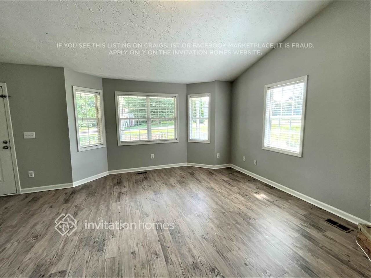 41 Fairview Oak Pl - Photo 2 of 10