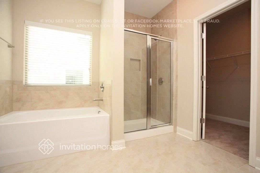 5326 Roberta Crossing Dr - Photo 6 of 9