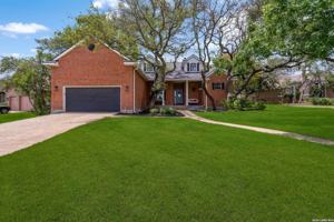 featured image of 29607 Fairway Bluff Dr