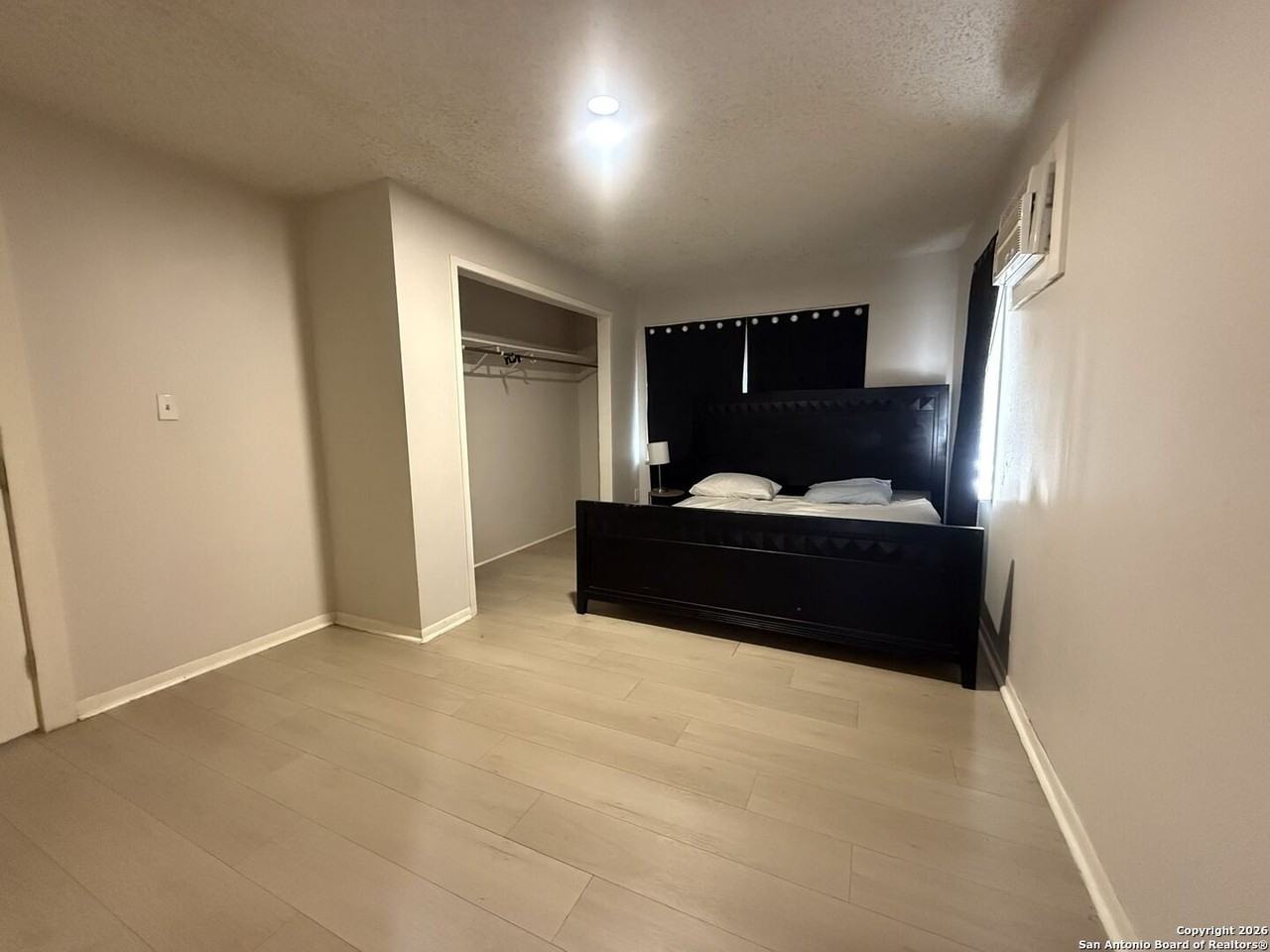 109 Bonham St #C - Photo 6 of 9
