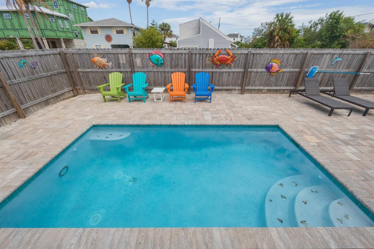 6832 Middleton Ave - Photo 4 of 50