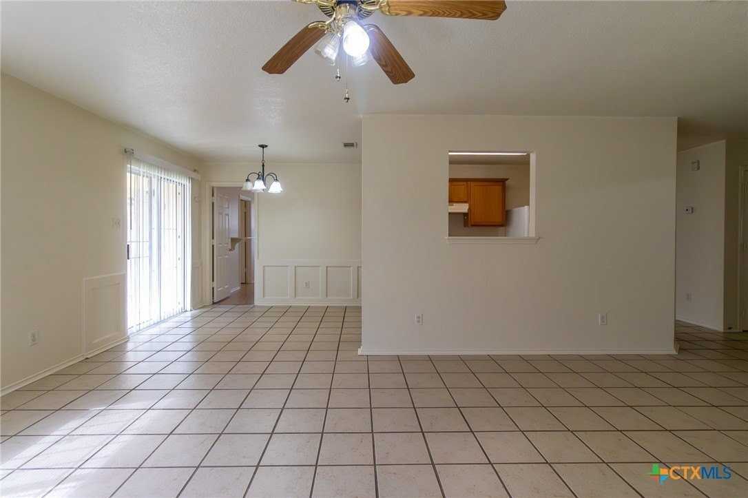 1203 Fox Creek Dr - Photo 3 of 28