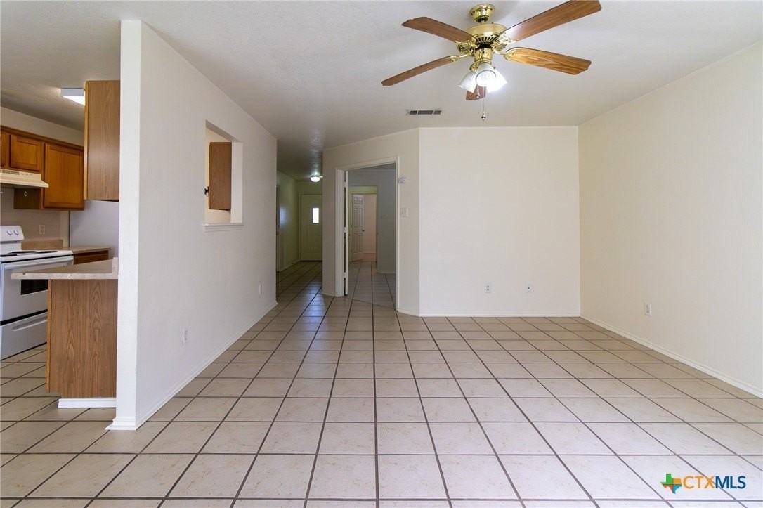 1203 Fox Creek Dr - Photo 5 of 28