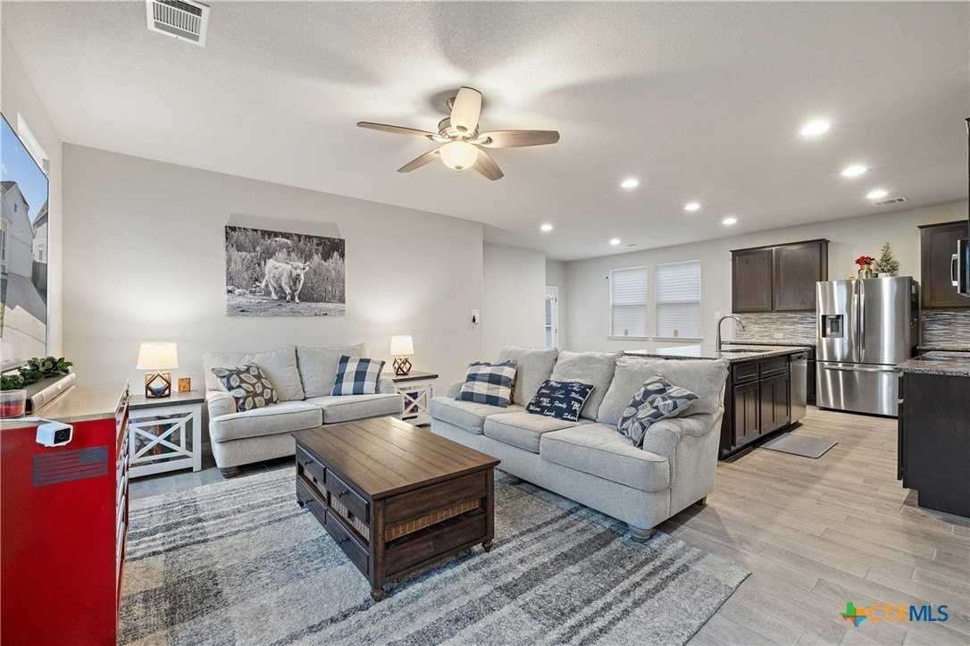 408 Black Opal Dr - Photo 3 of 19
