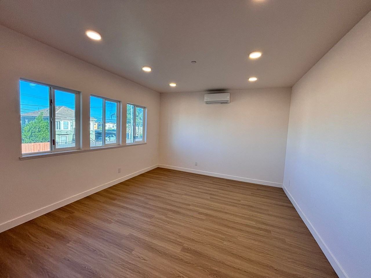 Newly Renovated Apartments | Pet Friendly | Gated Parking - Photo 4 of 26