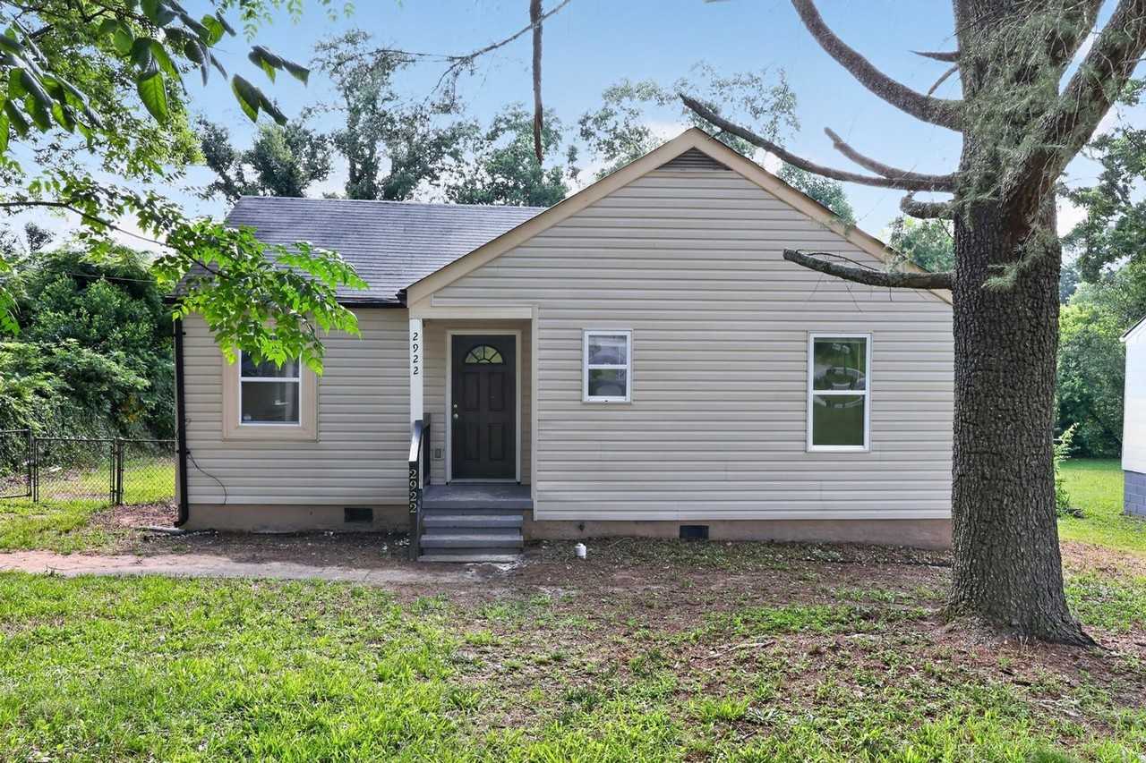 2922 Whistler Ln - Photo 2 of 33