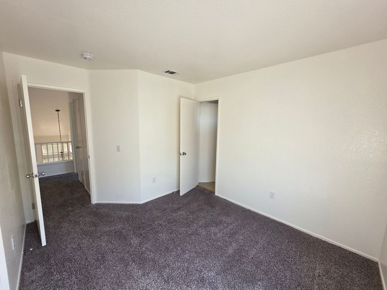 1354 Carriage Ln - Photo 7 of 23