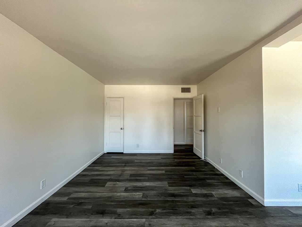 3401 W 84th Pl - Photo 3 of 8